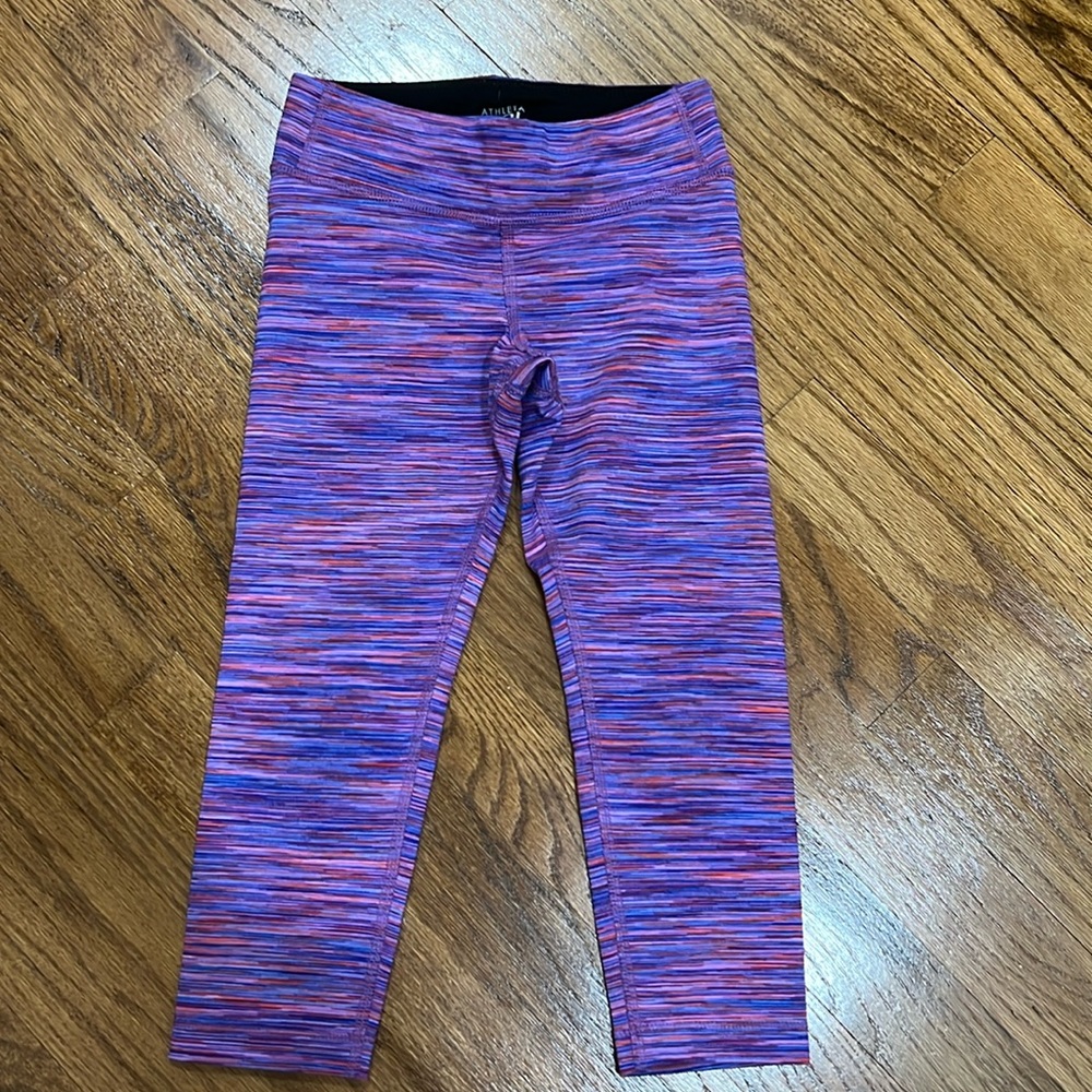 NWOT Athleta Girl size XS/6 striped capri leggings